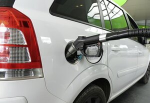 Tanken, Erdgasfahrzeug – das Betanken eines Erdgasbetriebenen Fahrzeuges