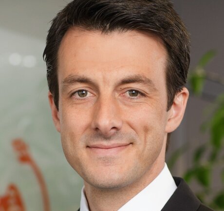 1 Antwort bitte: Michael Spahn, ING Deutschland