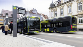 Die neuen eCitaro der Reutlinger Stadtverkehrsgesellschaft (RSV) bewÃ¤hren sich bereits im Testeinsatz. 
The new eCitaro buses at Reutlinger Stadtverkehrsgesellschaft (RSV) have already proven themselves in test operations. 